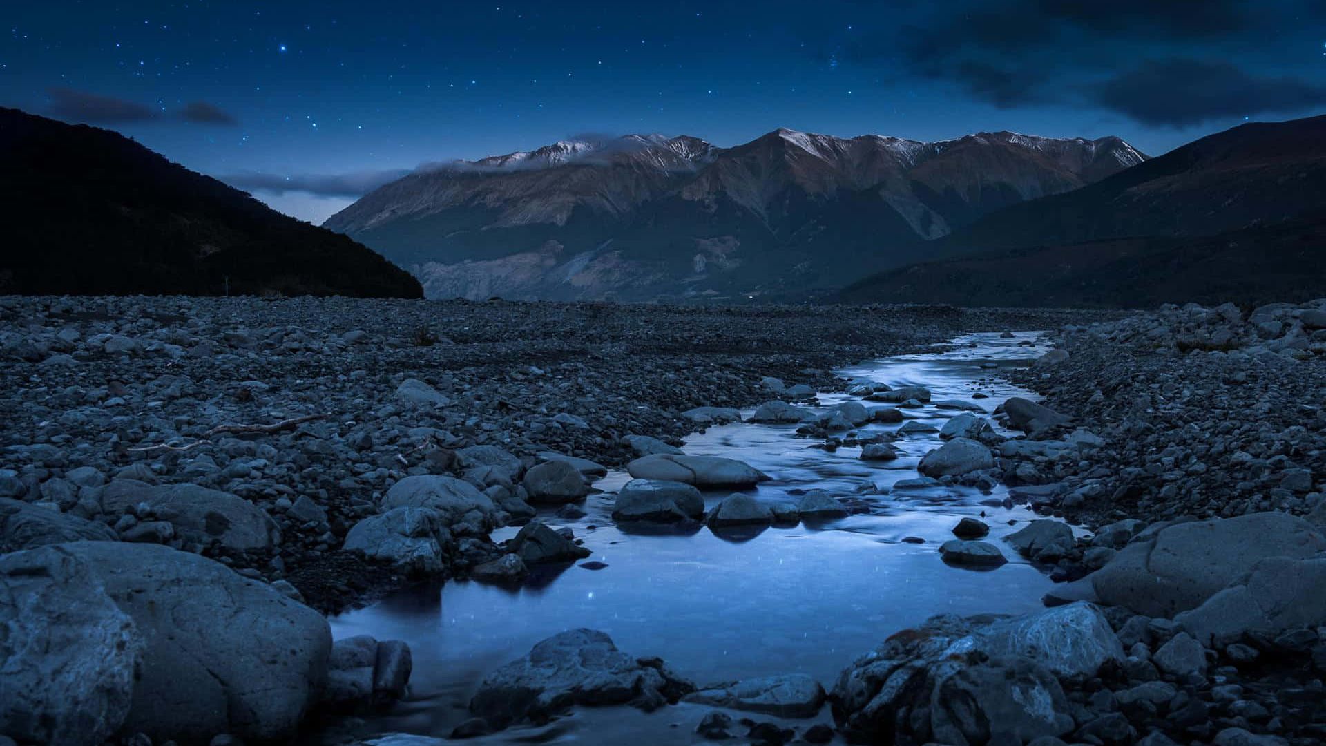 Ручей и ночь