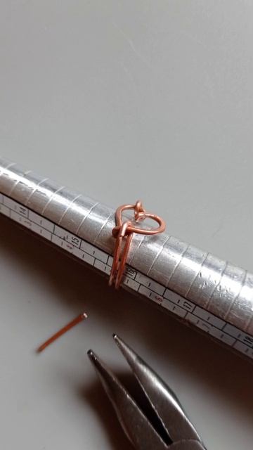 #shorts Кольцо с сердечком из медной проволоки. Мастер-класс на канале