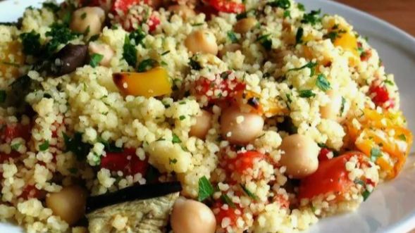 Кускус с нутом и картофелем