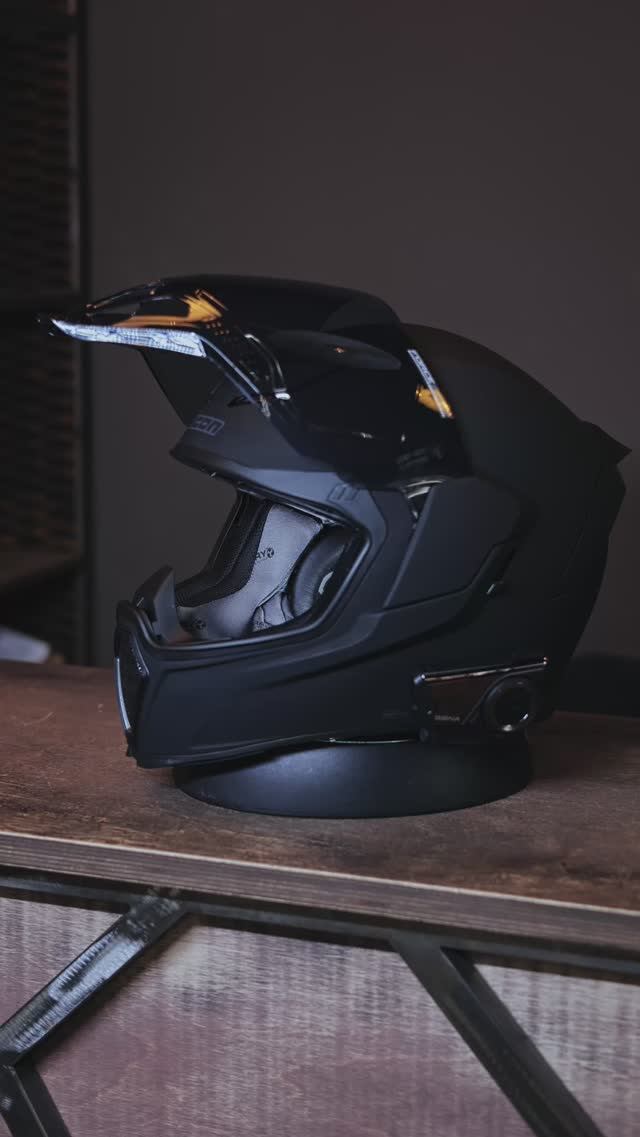 Авторский звук Stage 3 от GPSTRADE в шлеме Icon Airframe