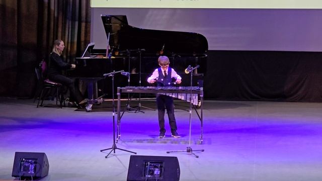 Э. Кудра, "Палисандр", Ансамбль имени Локтева. E. Kudra, "Rosewood", Loktev Ensemble.