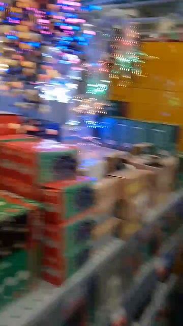 Новогодняя красота в магазине