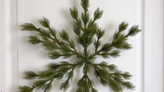 Хвойная композиция СНЕЖИНКА - СОСНОВЫЕ КИСТОЧКИ, литая хвоя (100% PE), 50 см, 682681