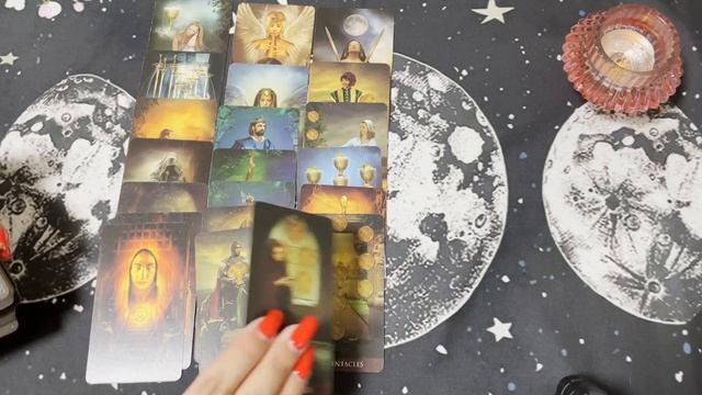 Как к Вам относится загаданный человек? Гадание на Таро