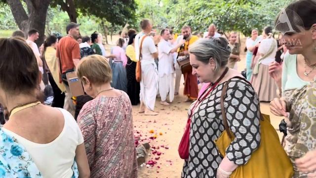 Ашрая в Дхаме'25: Абхишека, киртан, арати. 2025.10.12