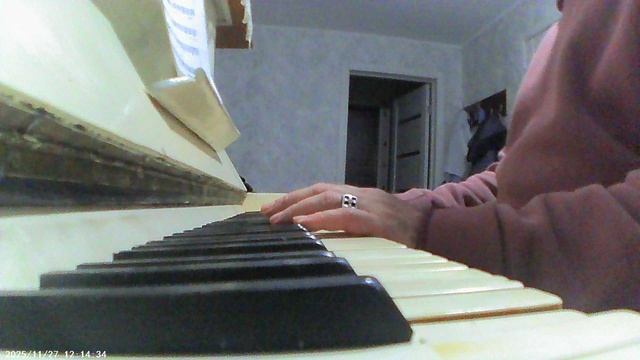 Пианино: "Лейся песня на просторе" музыка В. Пушкова