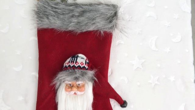 Носок для подарков САНТА С БУБЕНЧИКОМ красный, 50 см, GF-80452