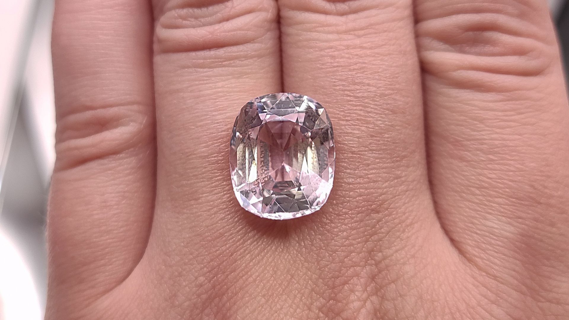 Кунцит кушон 14.94 ct. Афганистан + гемм. заключение