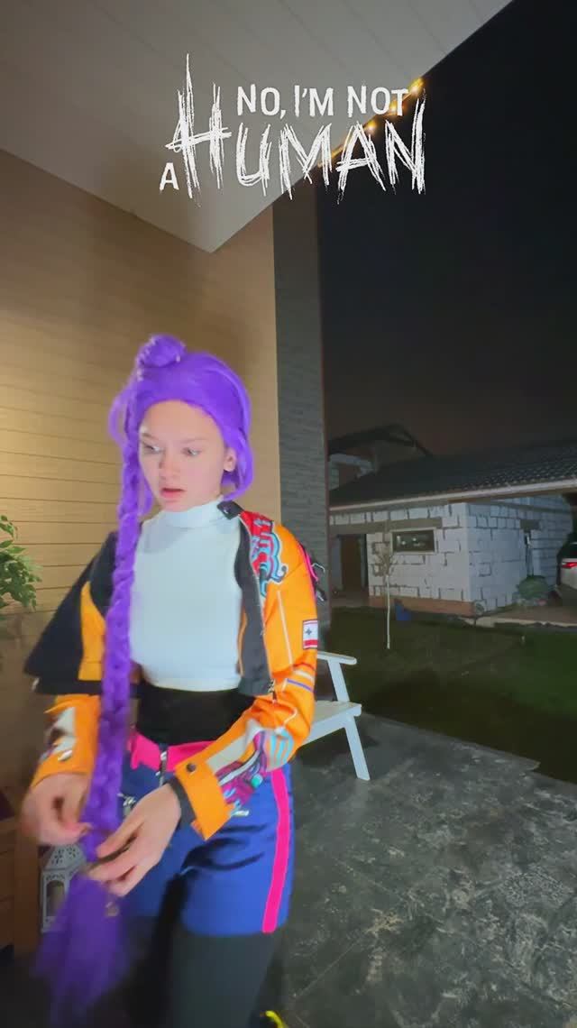 Злой двойник РУМИ! Осталась ОДНА ДОМА в Апокалипсисе! No, I’m not a Human в реальной жизни!