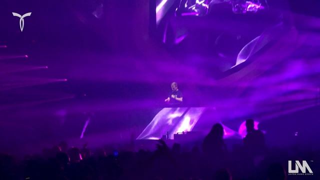 @arminvanbuuren plays 'Armin van Buuren & Punctual ft. Alika - On & On' (Live @TM Sydney 2023) [4K]