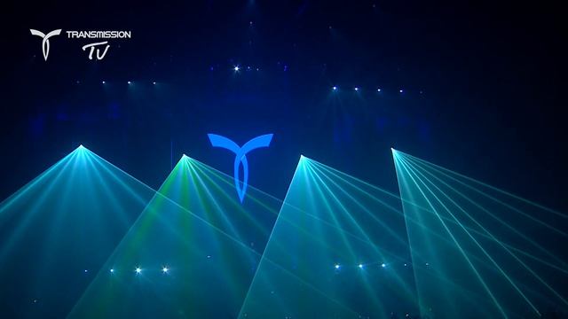 @alyandfila with @EmmaHewitt - You & I (Club Mix) (Live at Transmission Bangkok 2018)