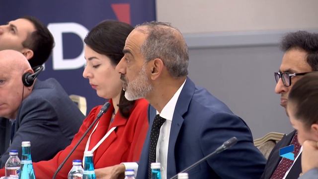 Евразия в разобщённом мире. Открытие и первая сессия XVI Азиатской конференции