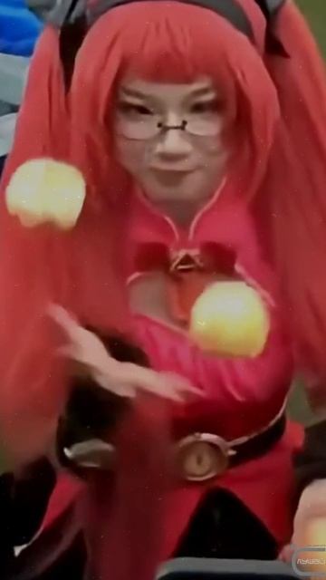 🔥 Косплей - едим яблочки в полёте.