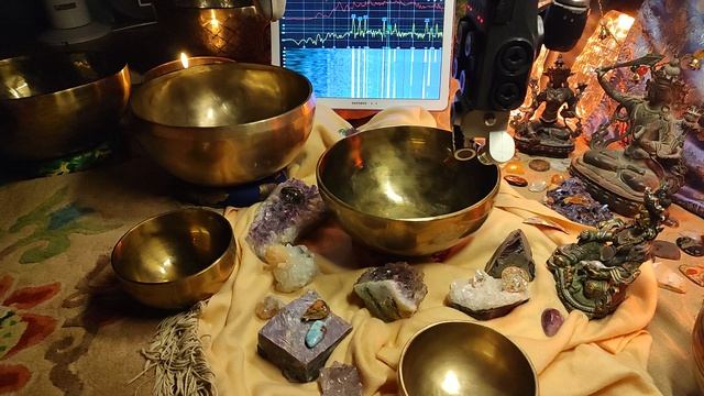 Набор чаш "Майтри"  114, 144, 181, 342, 544 Гц.   5.6кг.  47к