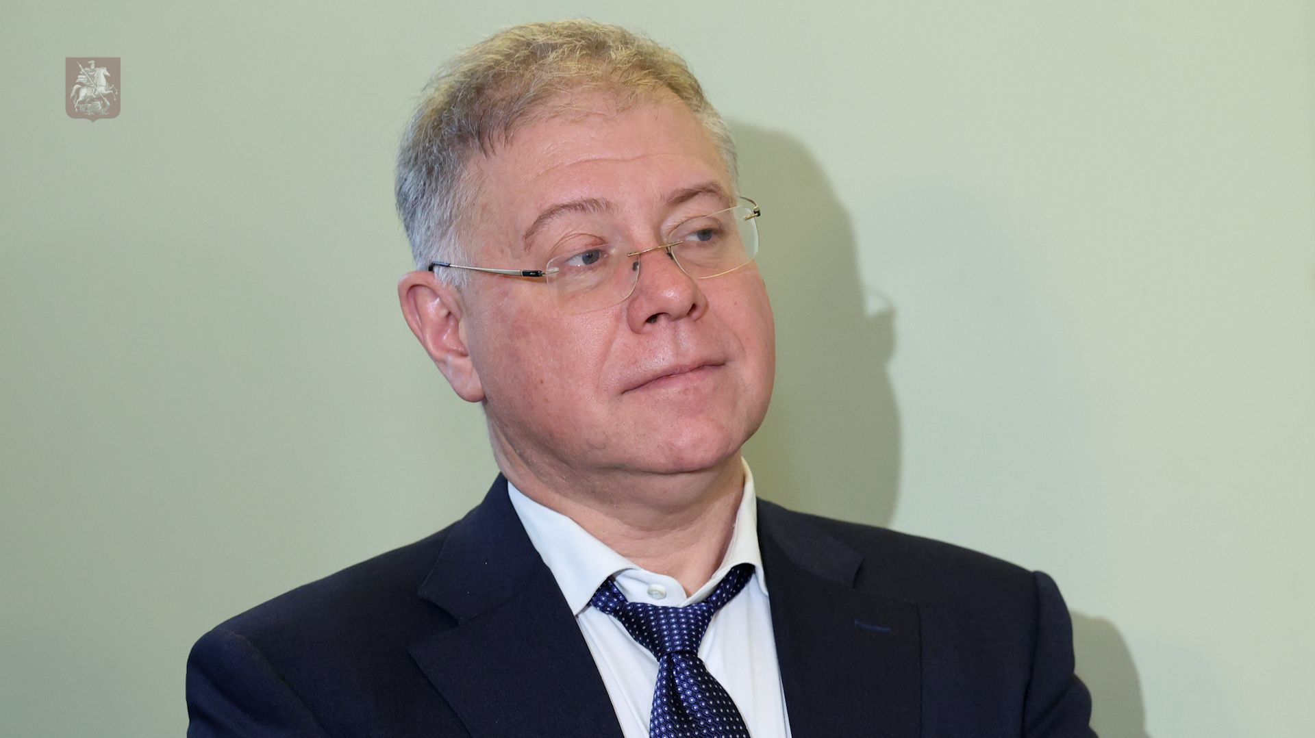 02.12.2025. Степан Орлов: На выставке представлены работы молодых и очень талантливых художников