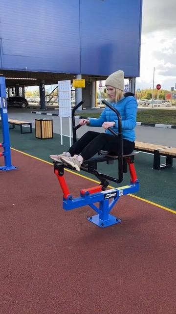 Уличный тренажер гребля AVU009 AVENIR sport - выполнение упражнения