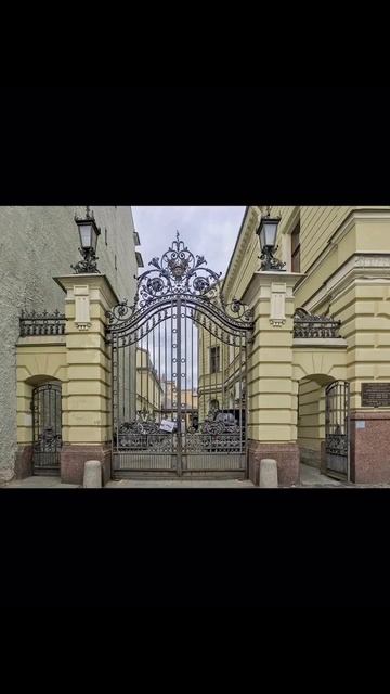 Санкт-Петербург. Панорама Фурштатской улицы от Дворца бракосочетания №2