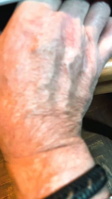 Безмотылка после покраски гель-лаком и сушки под ультрафиолетовой лампой