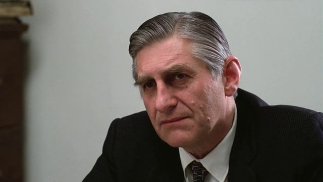 Признаки психических заболеваний (кф. Пролетая над гнездом кукушки)