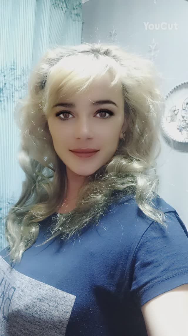 Это я и мои фотки.