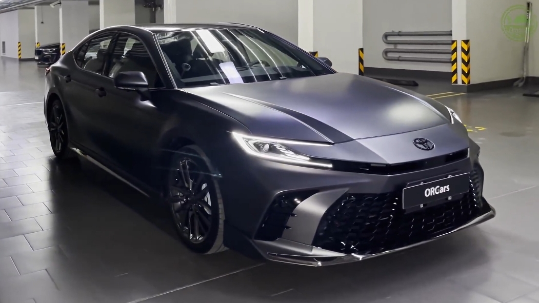 Новая Toyota Camry Hybrid 2026г. Обзор интерьера и экстерьера.