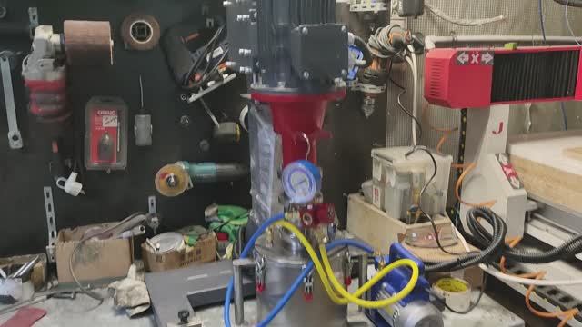 Лабораторный вакуумный диссольвер на 3 литра 0,55кВт