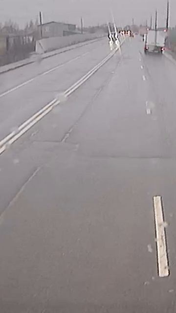 Остановился на скользкой #ДТП #авария #ПДД #БДД #дорога #соблюдайПДД