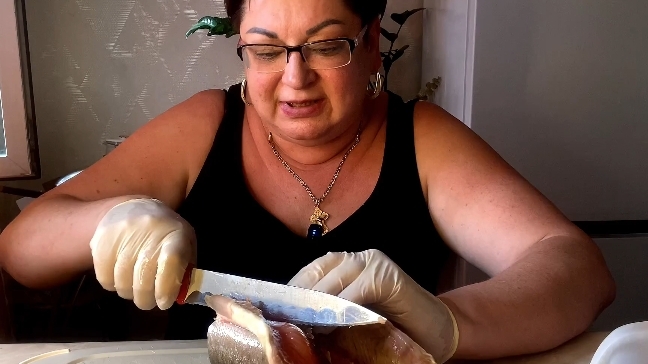 Посолила и поЖарче рыбку сделала💪/Солю рыбку,да красненьку,да с перчиком👌😉/Готовим вместе/