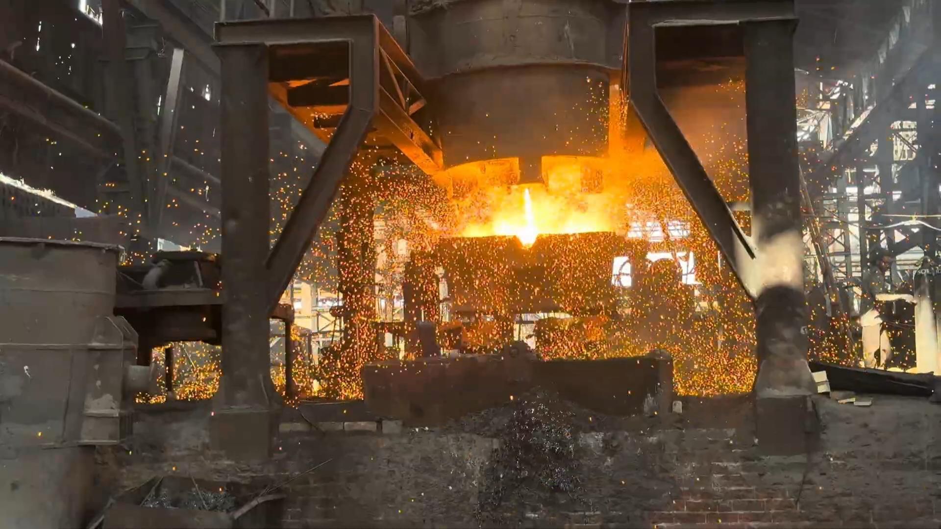 Переработка металлолома в стальной угол — Самый опасный процесс!