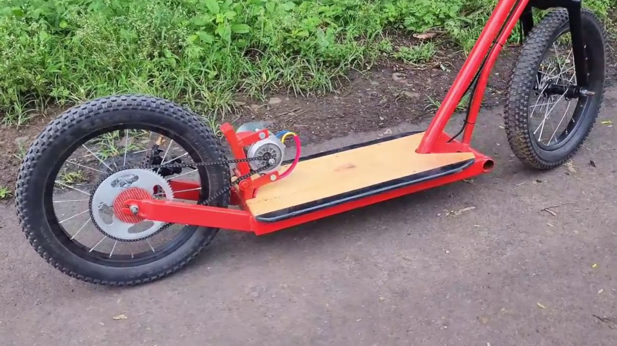 Электросамокат с двигателем от электроусилителя руля