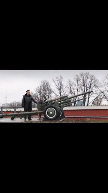 Полуденный выстрел у Петропавловской крепости. Санкт-Петербург