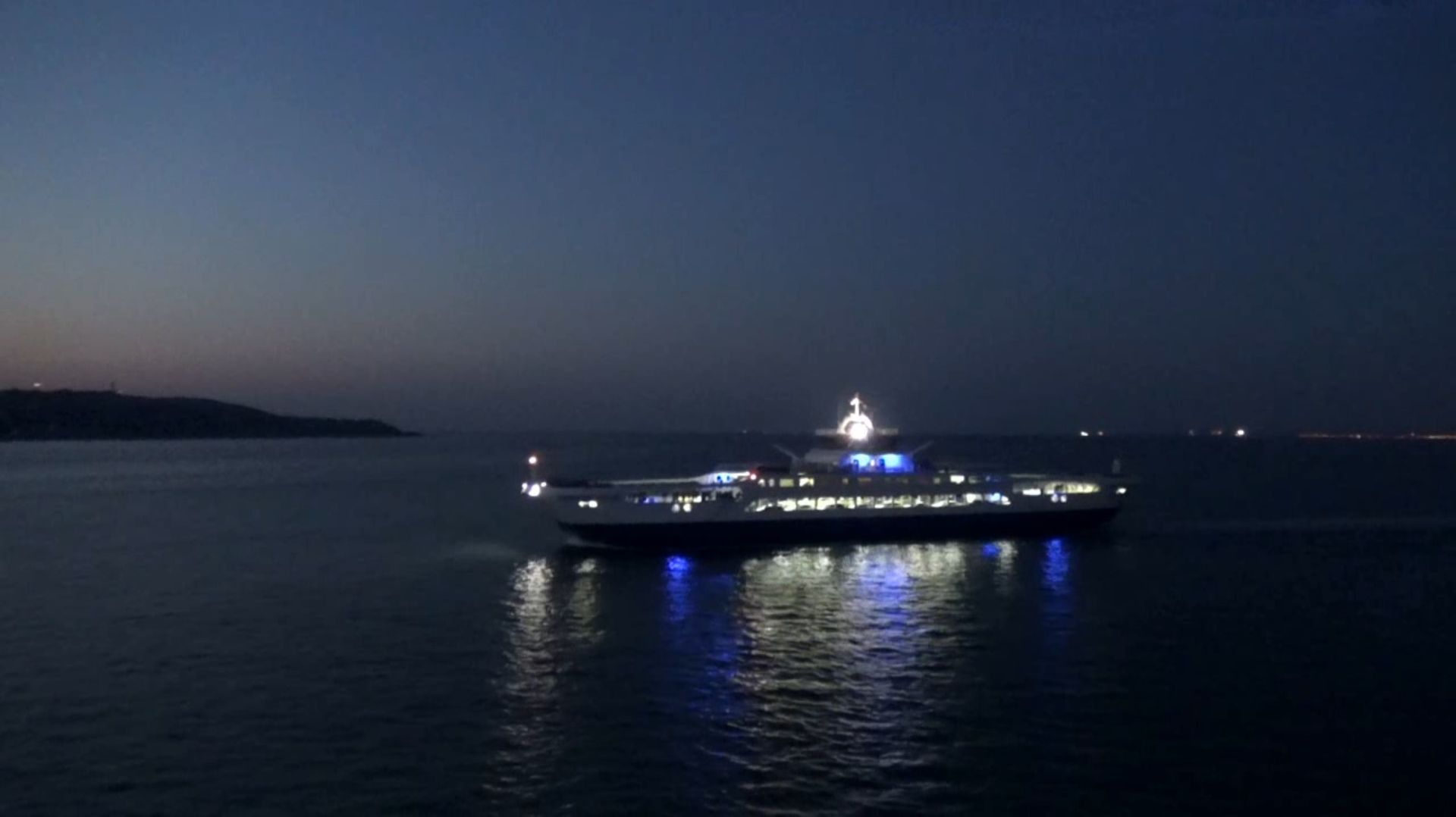 Керченская паромная переправа вечером. 2017 год