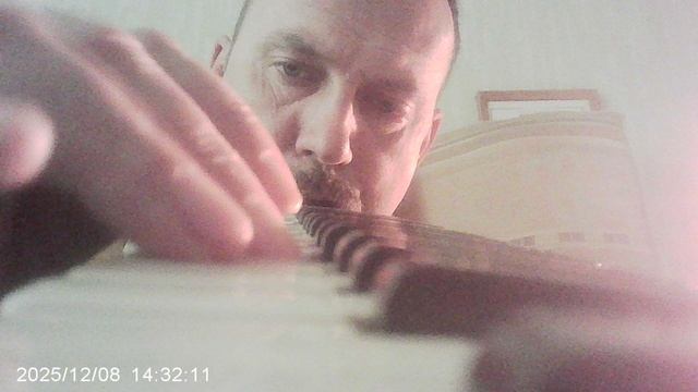 Мелодион: упражнение "мажорные гаммы от белых клавиш одной октавы"