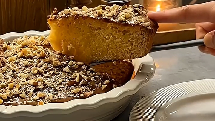 Влажный, карамельный ПИРОГ...🥧🍬☕😋    Рецепт ⤵️