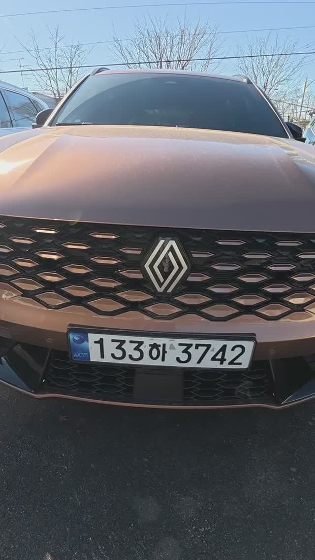 Ё моё! Ну что за красавчик! Renault Grand Koleos