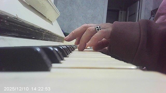 Пианино: авторский вальс в авторской обработке