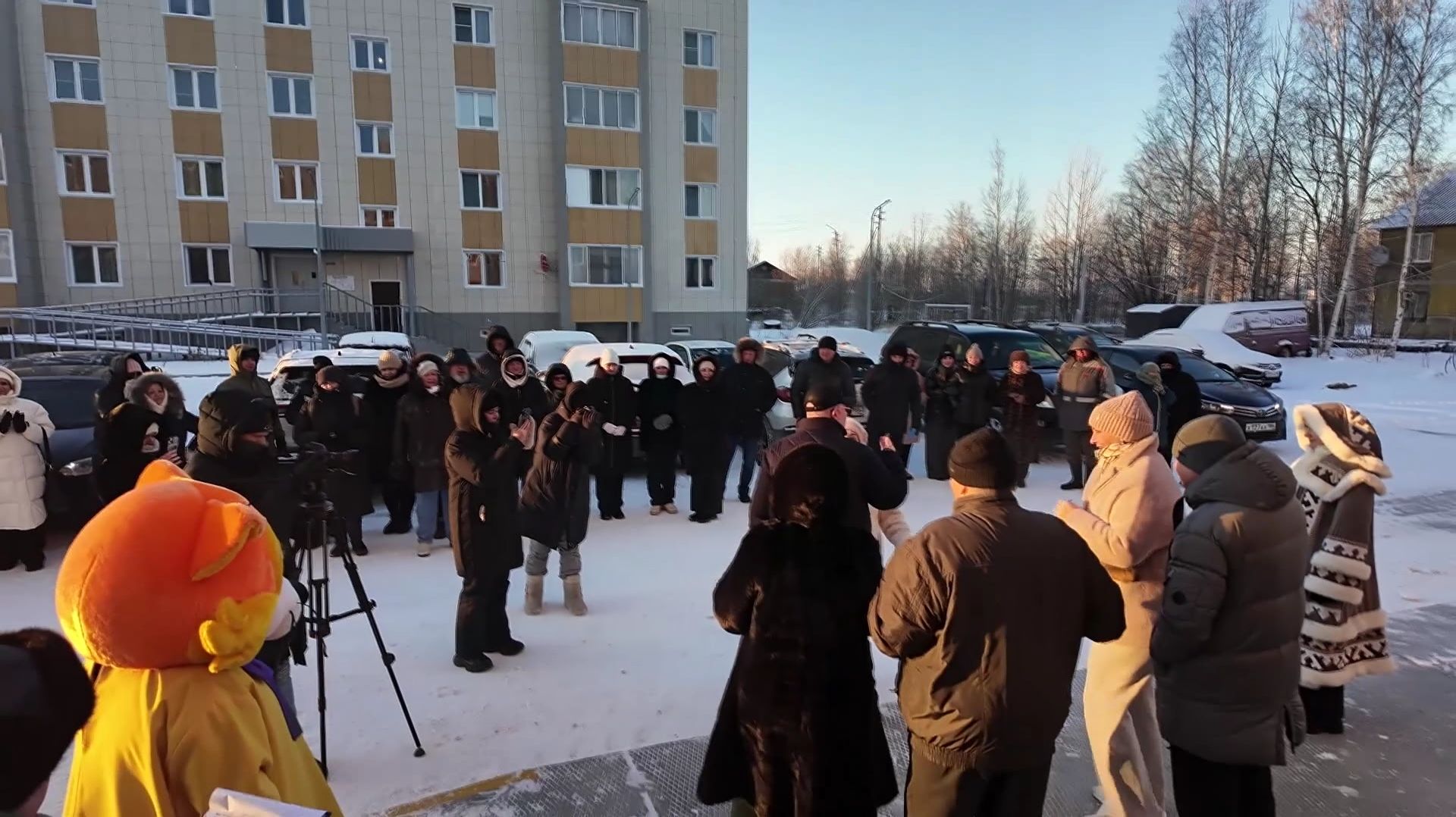 Жителям Пойковского и Юганской Оби вручили ключи от новых квартир