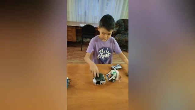 Приключения Нейрончика в Агровилле. Проект: "Умная кормушка для якутских телят"