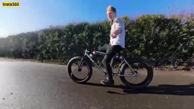 🚲 Инженер-ютубер Колин Фёрз собрал велик на магнитной подвеске.