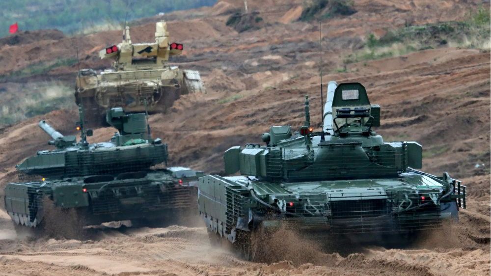 Электрический летающий автомобиль и танки пойдут в бой вместе с роботами. Новости техники ВК 2025.