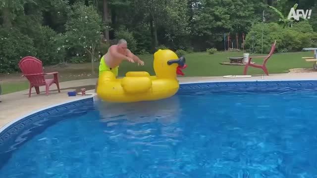 America′s Funniest Home Videos. Hilarious Fails And Epic Laughs 🤣 Guaranteed Laughs