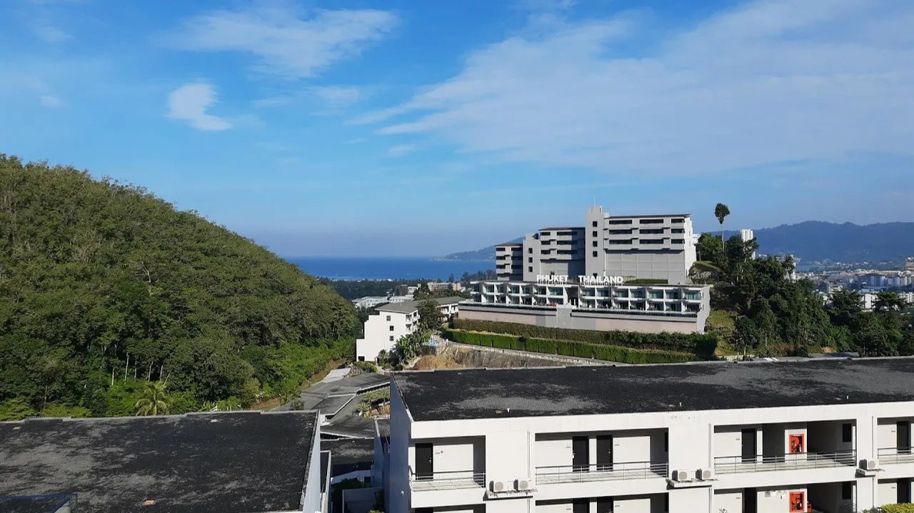 Добрались до Таиланда. Первые впечатления и трудности. Наш отель. Отдых без туристов.