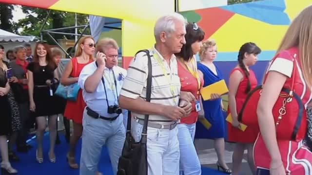 Кинотавр 24 закрытие кинофестиваль красная дорожка звёзды