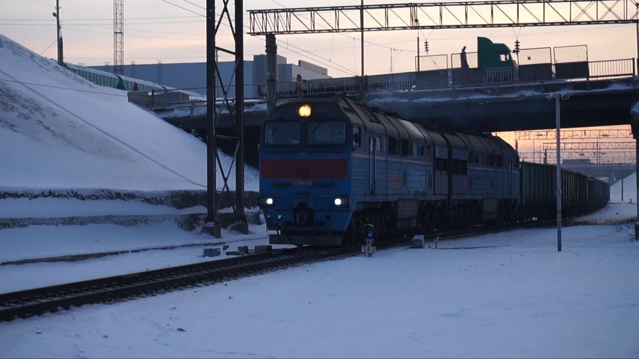 Тепловоз 2ТЭ116У-0025