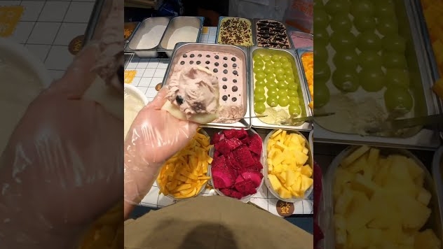 моти с мороженым на улицах Японии