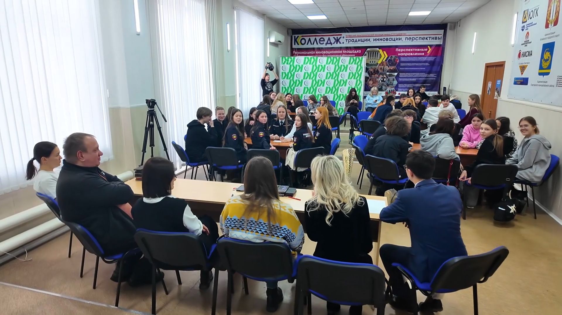 Студенты сразились в интеллектуальном КВИЗе