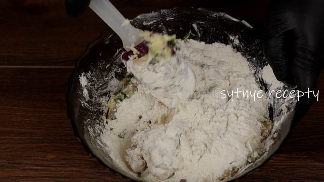 Если дома есть КУРИНАЯ ГРУДКА и немного муки, приготовьте это БОЖЕСТВЕННО ВКУСНОЕ блюдо!