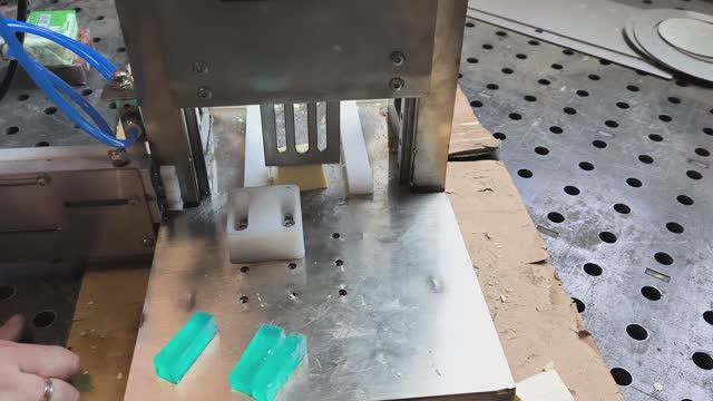 Резак Для Мыла Пневматический