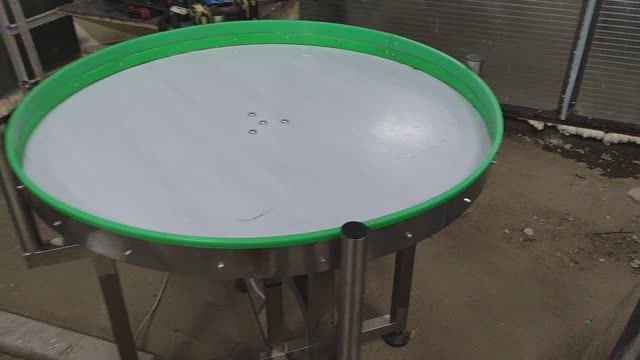 Стол накопительный замкнутый