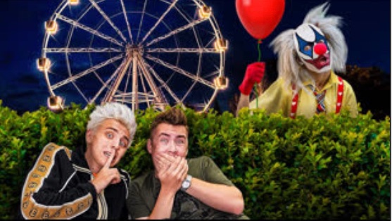 А4 - Экстремальные Прятки От Страшного КЛОУНА в Парке Развлечений !